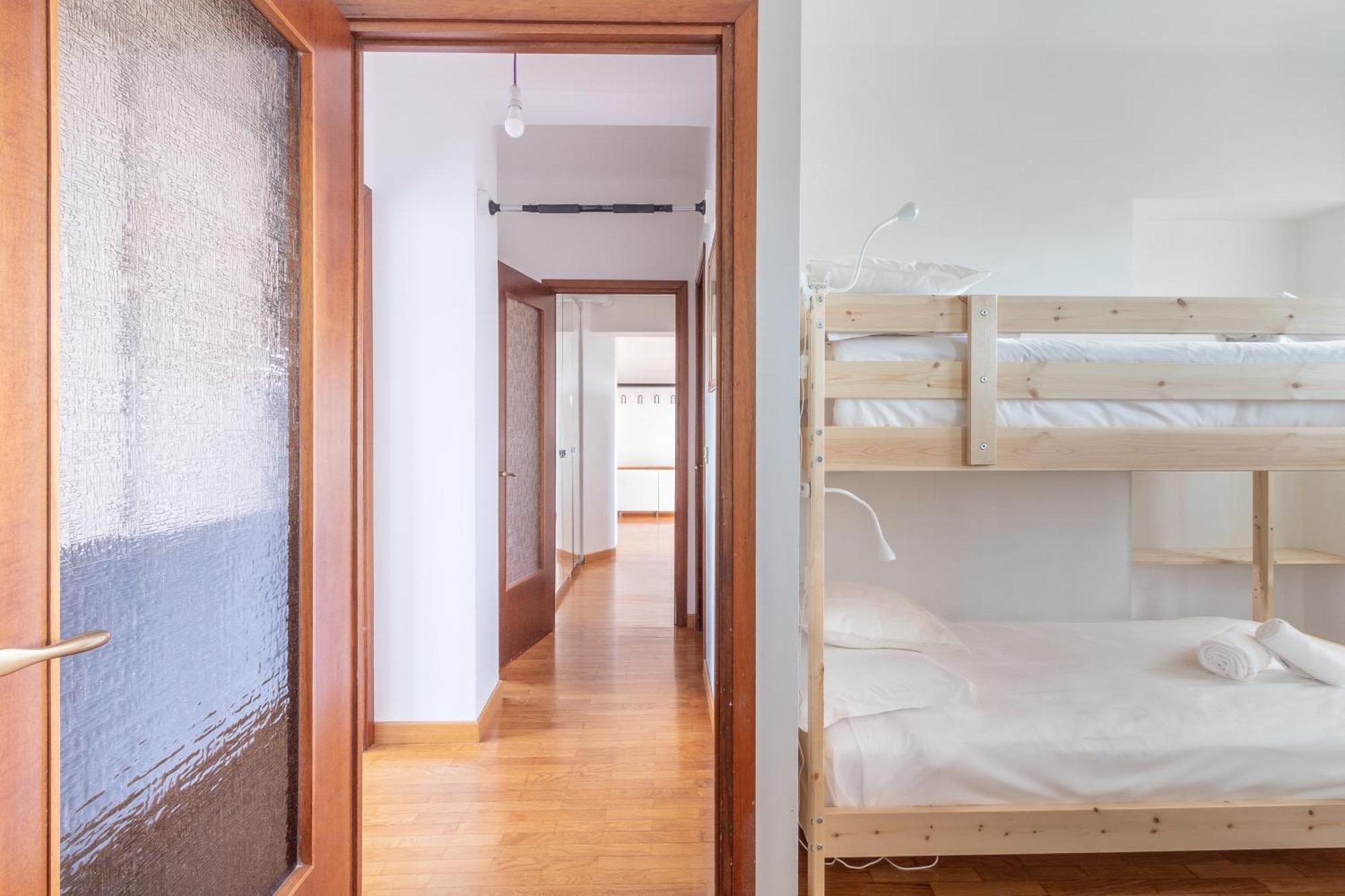 Trilocale In Via Pogatschnig 40 -- San Siro-rho Fiera-duomo * Milaan